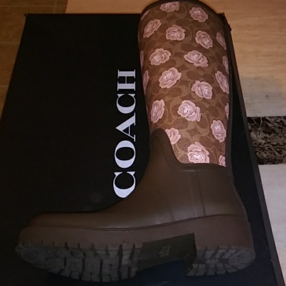 Coach Boots - Picture 2 of 2